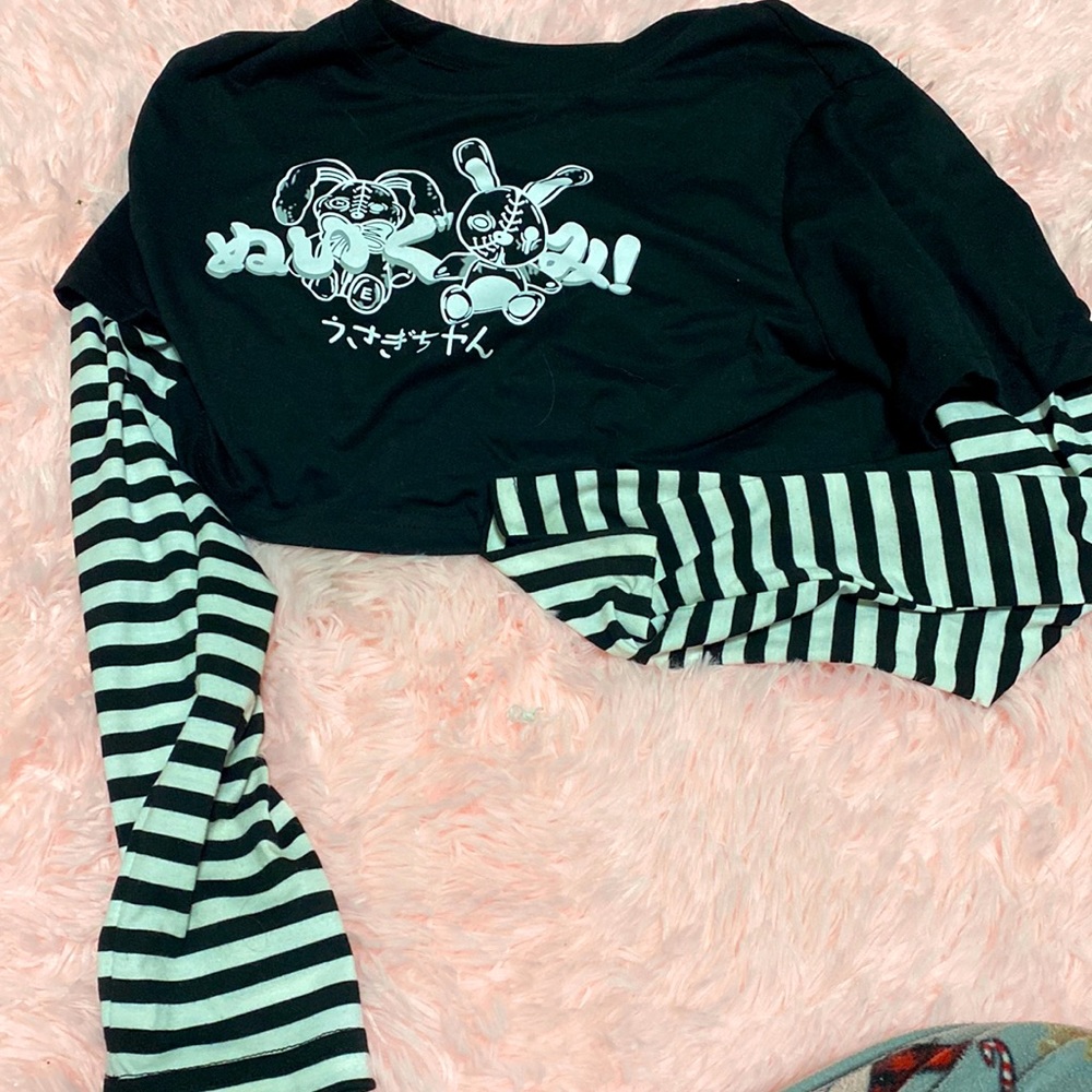 Cute black and white Japanese cropped Shirt